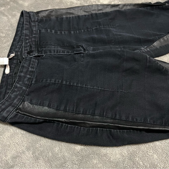 Forever 21 | Hi-Rise Faux Leather Panel Skinny Jeggings - Picture 4 of 9